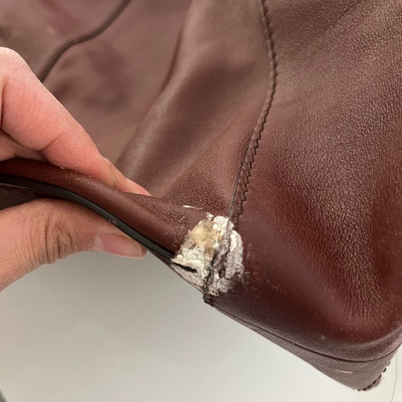 Ferragamo shoulder bag - Picture 4 of 6